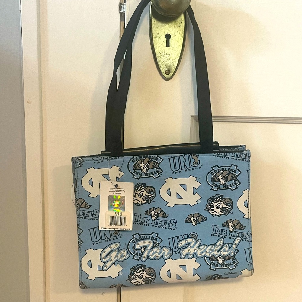 NWT Game Day Outfitters Carolina Tarheels purse